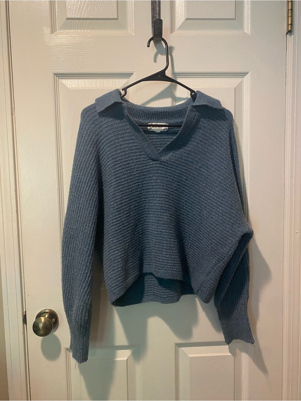 Blue Collared V‑Neck Ribbed Knit Sweater